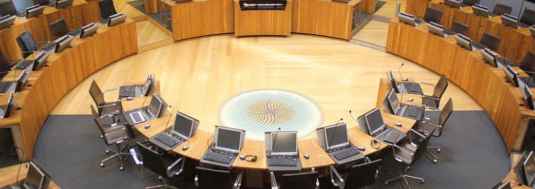Senedd - Julian Nyča - CC BY-SA.jpg