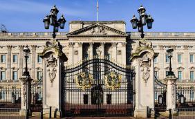 free-photo-of-buckingham-palace-in-london.jpeg